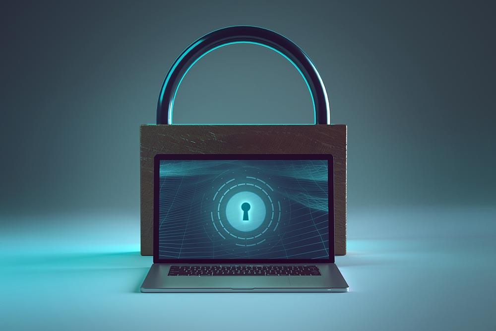 Schloss hinter Laptop